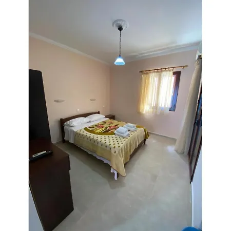Appartement And Thomas 11